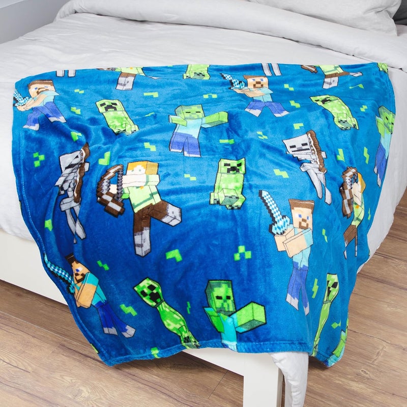 Jay Franco Minecraft Throw Blanket with Gift Box - Plush Throw Measures 46 x 60 Inches - Super Soft Special Edition Gamer Fleece Bedding Features Creeper - Image 5